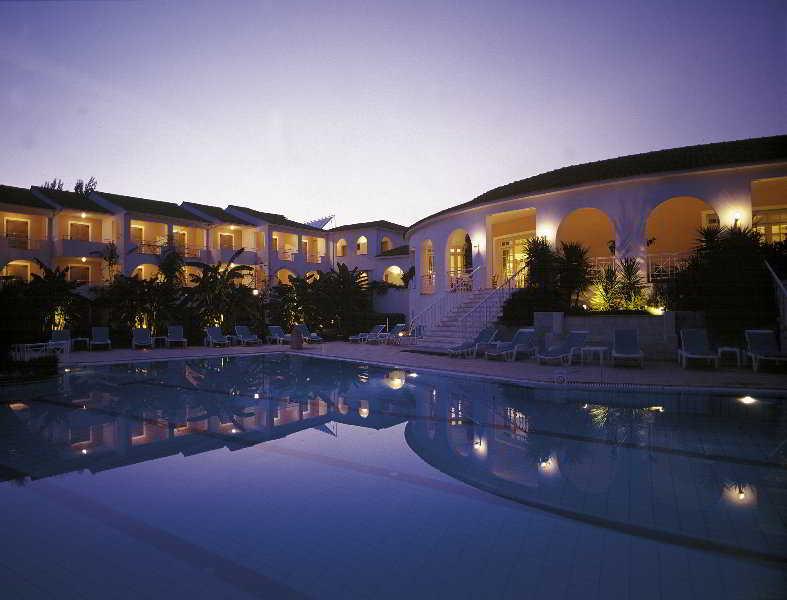 Bitzaro Palace Hotel Каламакион Экстерьер фото