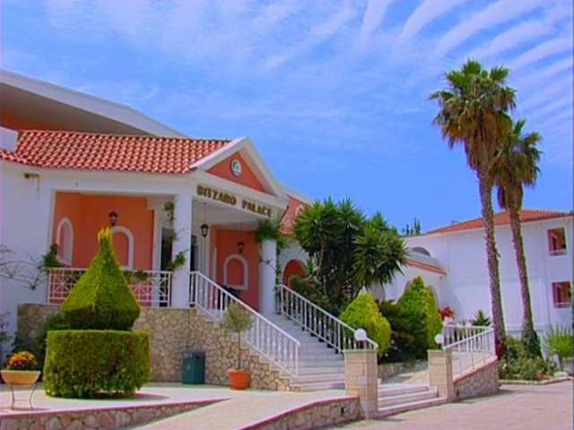 Bitzaro Palace Hotel Каламакион Экстерьер фото