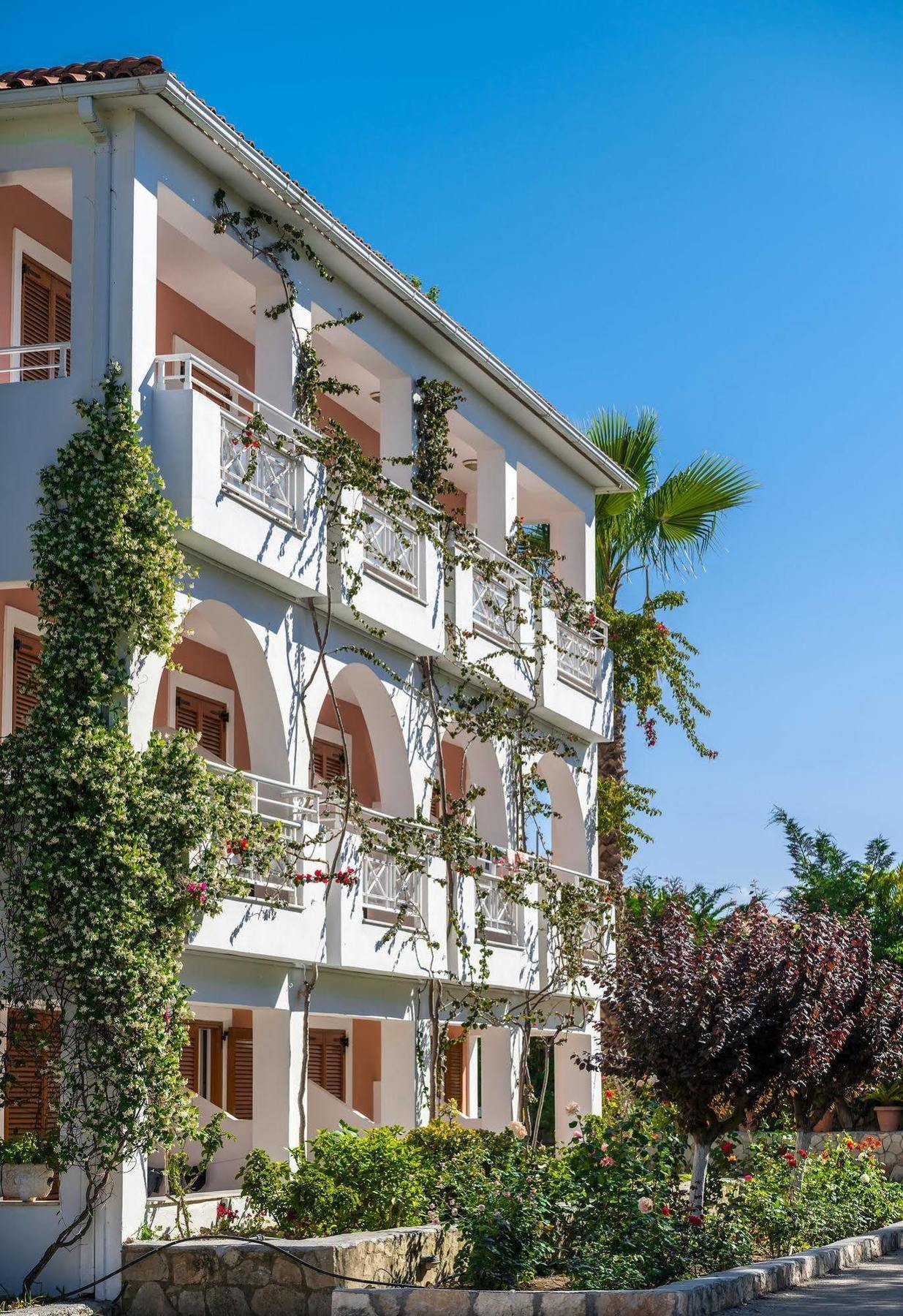 Bitzaro Palace Hotel Каламакион Экстерьер фото